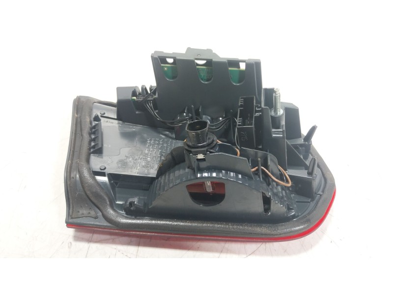 Recambio de piloto trasero derecho interior para bmw 3 (f30, f80) 320 d referencia OEM IAM  H8736912005 