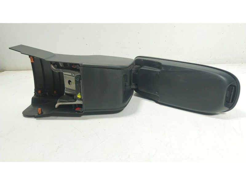 Recambio de apoyabrazos central para toyota yaris (_p21_, _pa1_, _ph1_) 1.5 hybrid (mxph10) referencia OEM IAM   