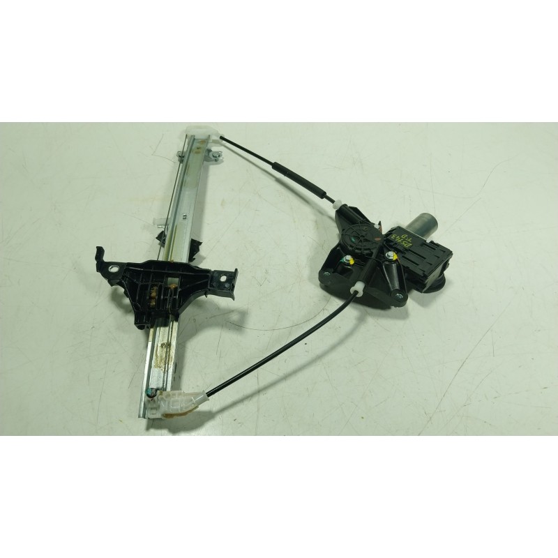 Recambio de elevalunas trasero derecho para toyota yaris (_p21_, _pa1_, _ph1_) 1.5 hybrid (mxph10) referencia OEM IAM  857100D47