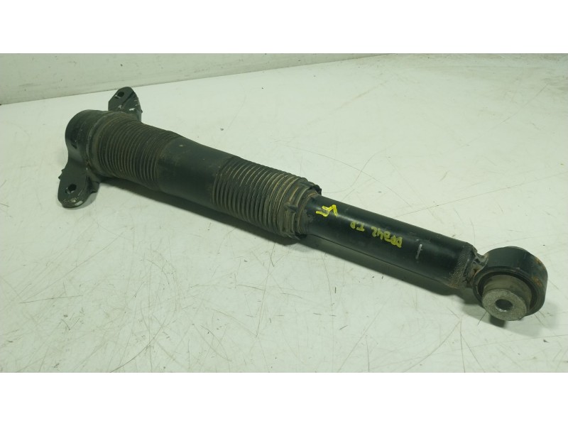 Recambio de amortiguador trasero derecho para jaguar e-pace (x540) 2.0 d150 awd referencia OEM IAM J9C1776  