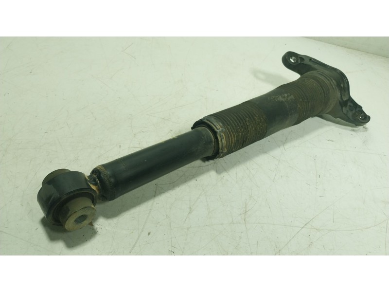 Recambio de amortiguador trasero izquierdo para jaguar e-pace (x540) 2.0 d150 awd referencia OEM IAM J9C1776  