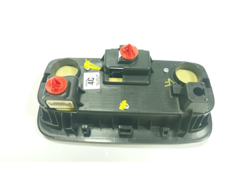 Recambio de piloto interior para toyota yaris cross (mxp_) 1.5 hybrid (mxpj10) referencia OEM IAM  812600D260 