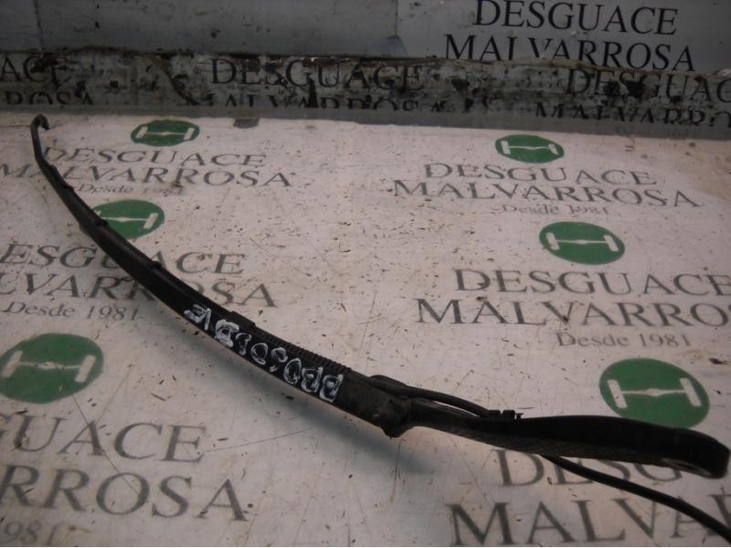 Recambio de brazo limpia delantero derecho para lancia phedra (180) 2.2 jtd 16v emblema referencia OEM IAM   