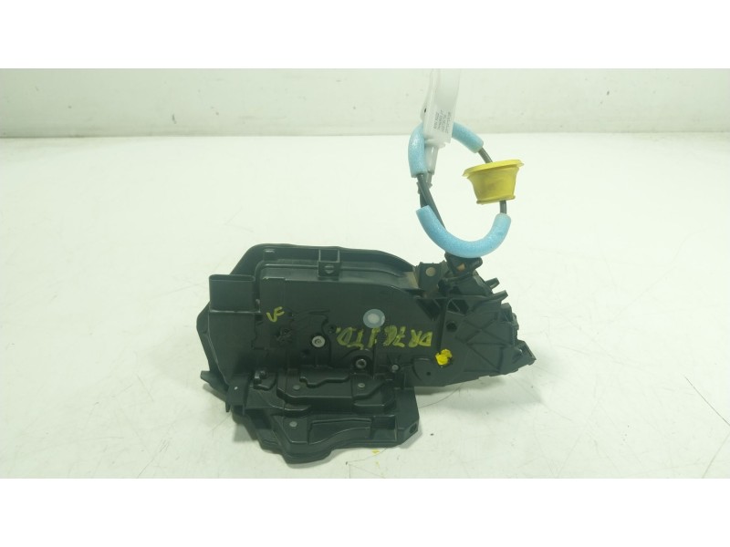 Recambio de cerradura puerta trasera derecha para bmw 1 (f40) 118 d referencia OEM IAM  744504610 