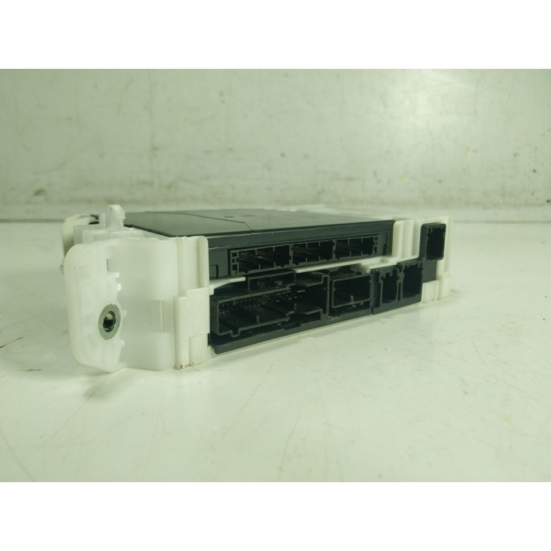 Recambio de caja reles / fusibles para toyota yaris cross (mxp_) 1.5 hybrid (mxpj10) referencia OEM IAM  892210DB90 