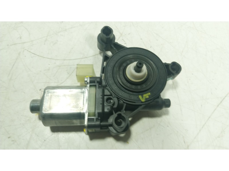 Recambio de motor elevalunas delantero derecho para volkswagen t-roc (a11, d11) 1.5 tsi referencia OEM IAM  5Q0959801A 