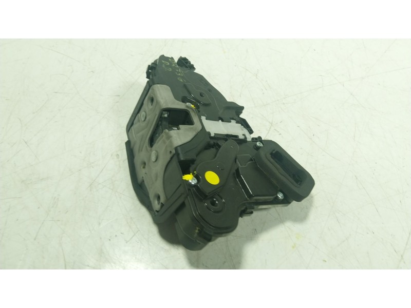 Recambio de cerradura puerta delantera derecha para volkswagen t-roc (a11, d11) 1.5 tsi referencia OEM IAM  3J1837016 