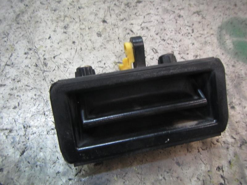 Recambio de maneta porton para kia rio 1.5 crdi referencia OEM IAM   