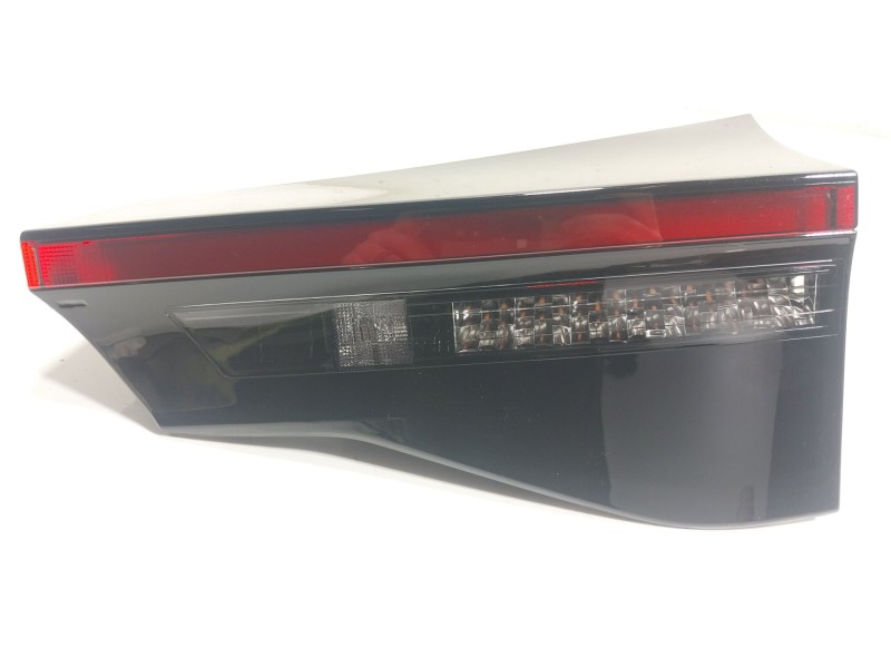 Recambio de piloto trasero derecho interior para toyota yaris cross (mxp_) 1.5 hybrid (mxpj10) referencia OEM IAM  815800DB70 