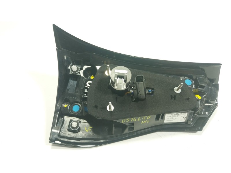 Recambio de piloto trasero derecho interior para toyota yaris cross (mxp_) 1.5 hybrid (mxpj10) referencia OEM IAM  815800DB70 