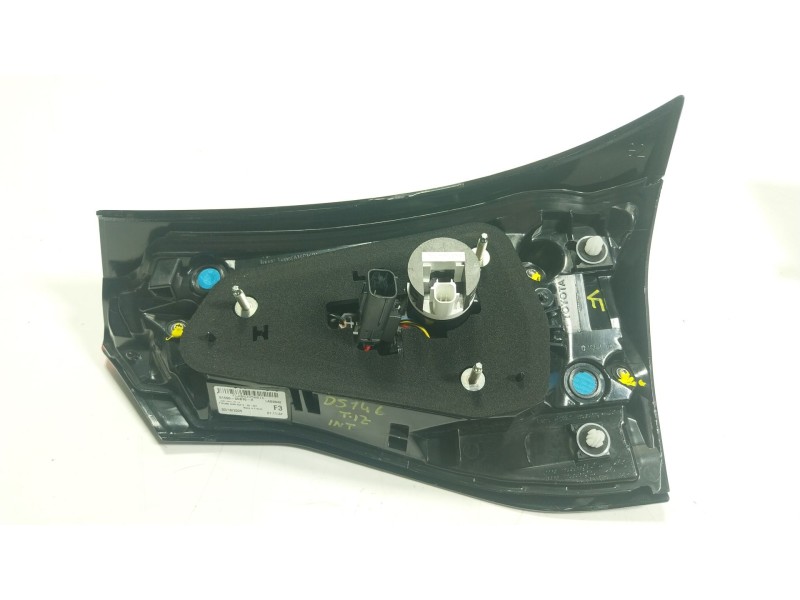 Recambio de piloto trasero izquierdo interior para toyota yaris cross (mxp_) 1.5 hybrid (mxpj10) referencia OEM IAM  815900DB70 