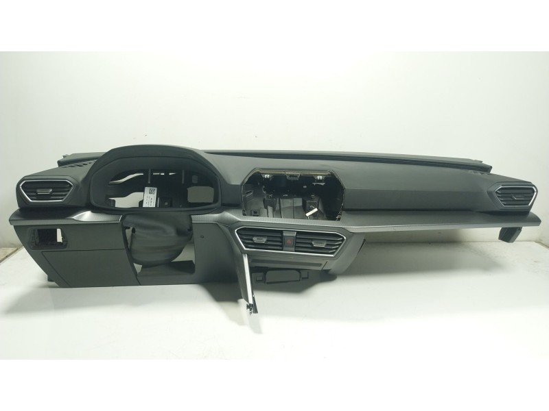 Recambio de salpicadero para seat leon sportstourer (kl8) 2.0 tdi 85kw referencia OEM IAM  5FA880204G 