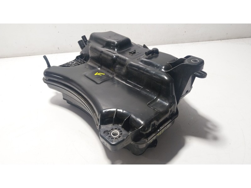 Recambio de deposito aditivo para seat leon sportstourer (kl8) 2.0 tdi 85kw referencia OEM IAM  5Q0131877T 