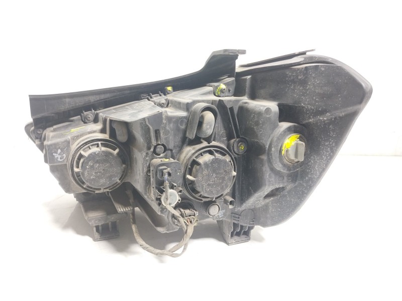 Recambio de faro derecho para hyundai h350 furgoneta 2.5 crdi referencia OEM IAM   