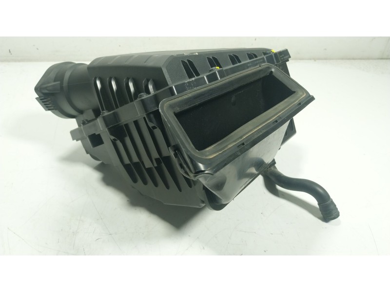 Recambio de filtro aire para seat leon sportstourer (kl8) 2.0 tdi 85kw referencia OEM IAM  5QF129601A 