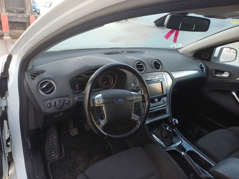 ford mondeo iv sedán (ba7) del año 2009