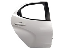 Recambio de puerta trasera derecha para toyota yaris (_p21_, _pa1_, _ph1_) 1.5 hybrid (mxph10) referencia OEM IAM   