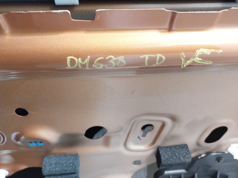 Recambio de puerta trasera derecha para opel mokka 1.6 cdti dpf referencia OEM IAM   