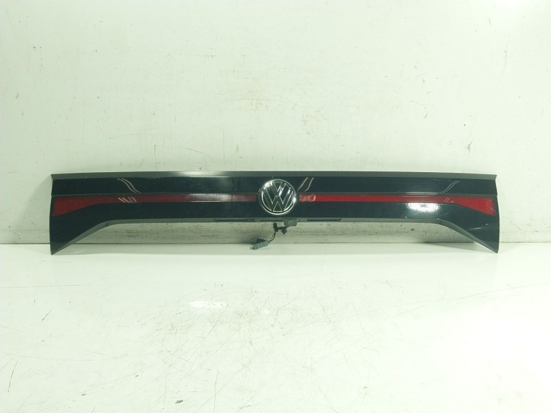 Recambio de piloto trasero central para volkswagen t-cross (c11, d31) 1.0 tsi referencia OEM IAM  2GM827577 