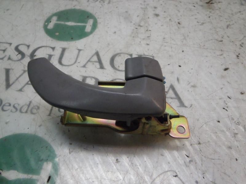 Recambio de maneta interior trasera derecha para kia sorento 2.5 crdi ex referencia OEM IAM   