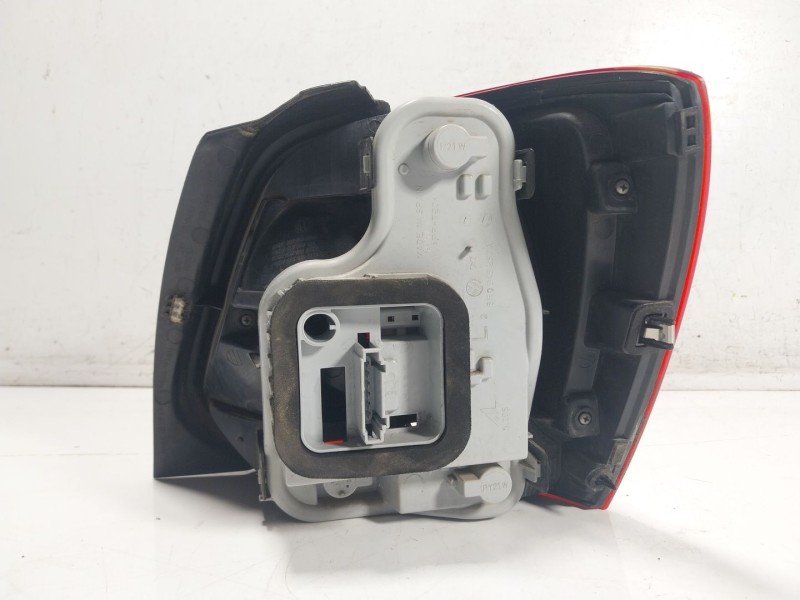 Recambio de piloto trasero izquierdo para volkswagen polo v (6r1, 6c1) 1.4 (6r1) referencia OEM IAM   