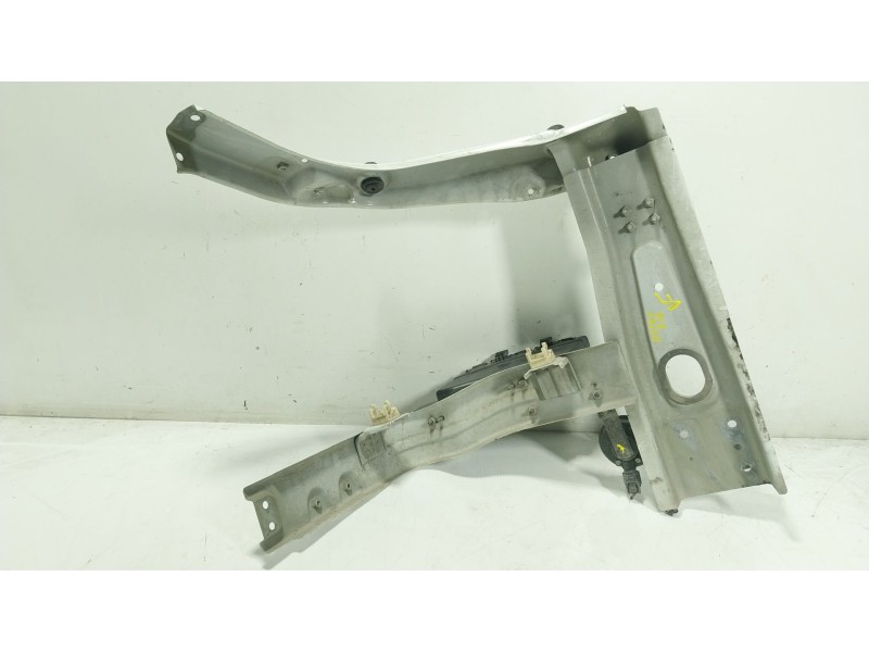 Recambio de soporte faro izquierdo para hyundai h350 furgoneta 2.5 crdi referencia OEM IAM   