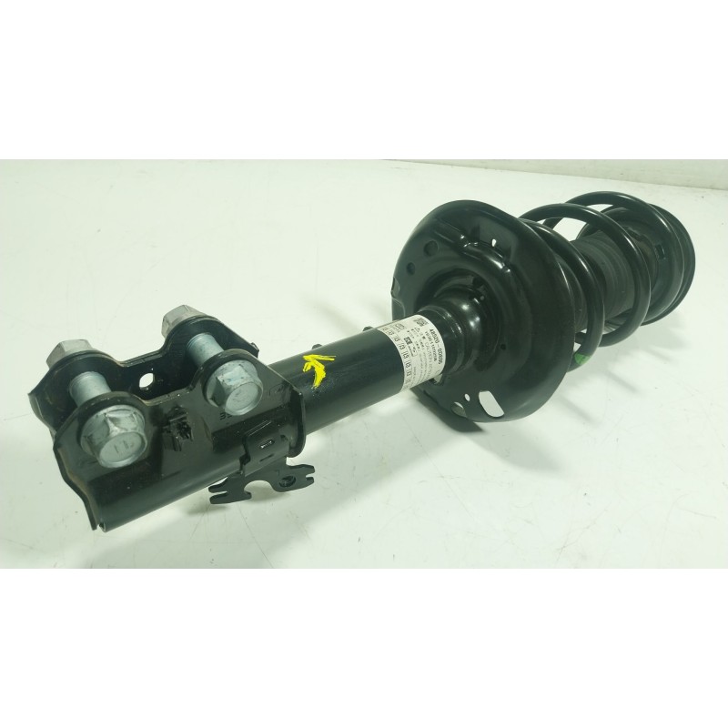 Recambio de amortiguador delantero izquierdo para toyota yaris cross (mxp_) 1.5 hybrid (mxpj10) referencia OEM IAM 485200D690 48