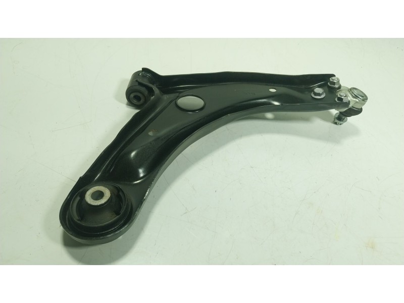 Recambio de brazo suspension inferior delantero izquierdo para toyota yaris cross (mxp_) 1.5 hybrid (mxpj10) referencia OEM IAM 