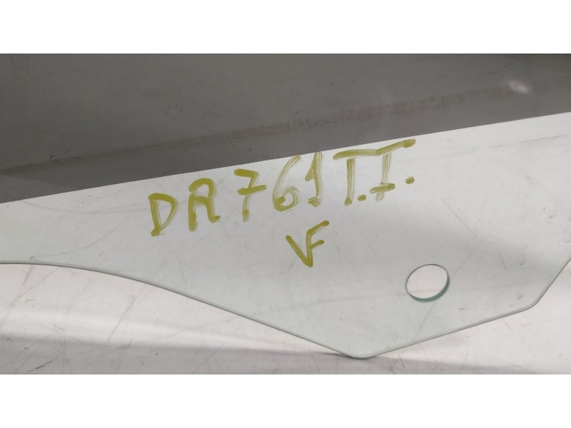 Recambio de cristal puerta trasero izquierdo para bmw 1 (f40) 118 d referencia OEM IAM 51357448061  