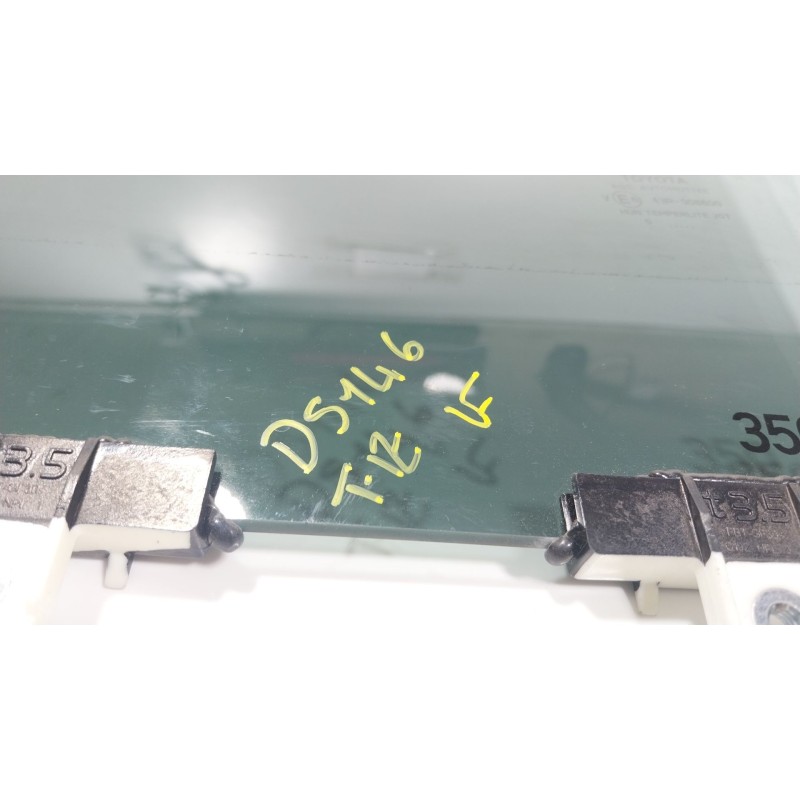 Recambio de cristal puerta trasero izquierdo para toyota yaris cross (mxp_) 1.5 hybrid (mxpj10) referencia OEM IAM 681040D110  