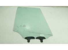 Recambio de cristal puerta delantero derecho para hyundai h350 furgoneta 2.5 crdi referencia OEM IAM 8242059010  