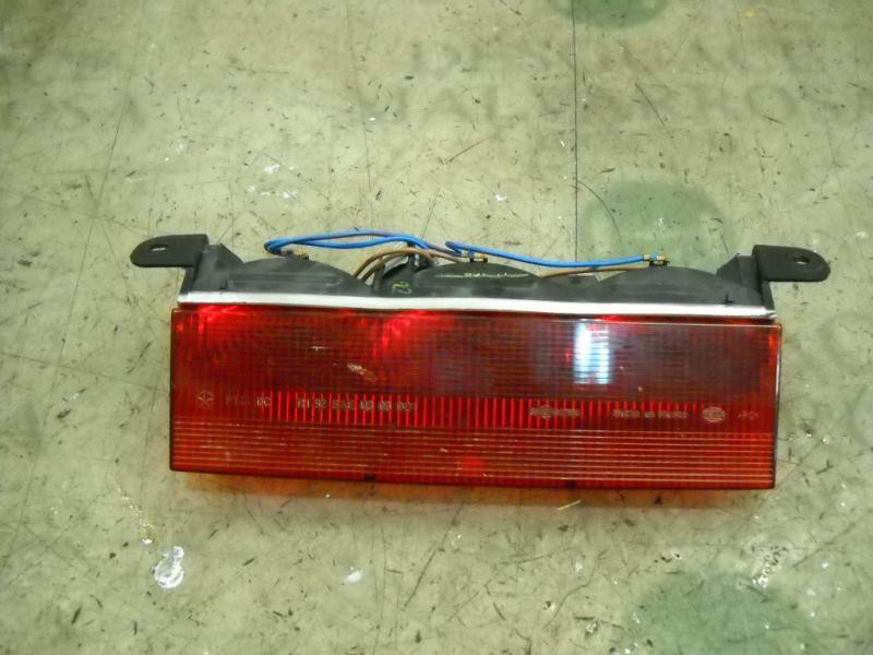 Recambio de piloto trasero central para chrysler pt cruiser (pt) 2.0 limited referencia OEM IAM   