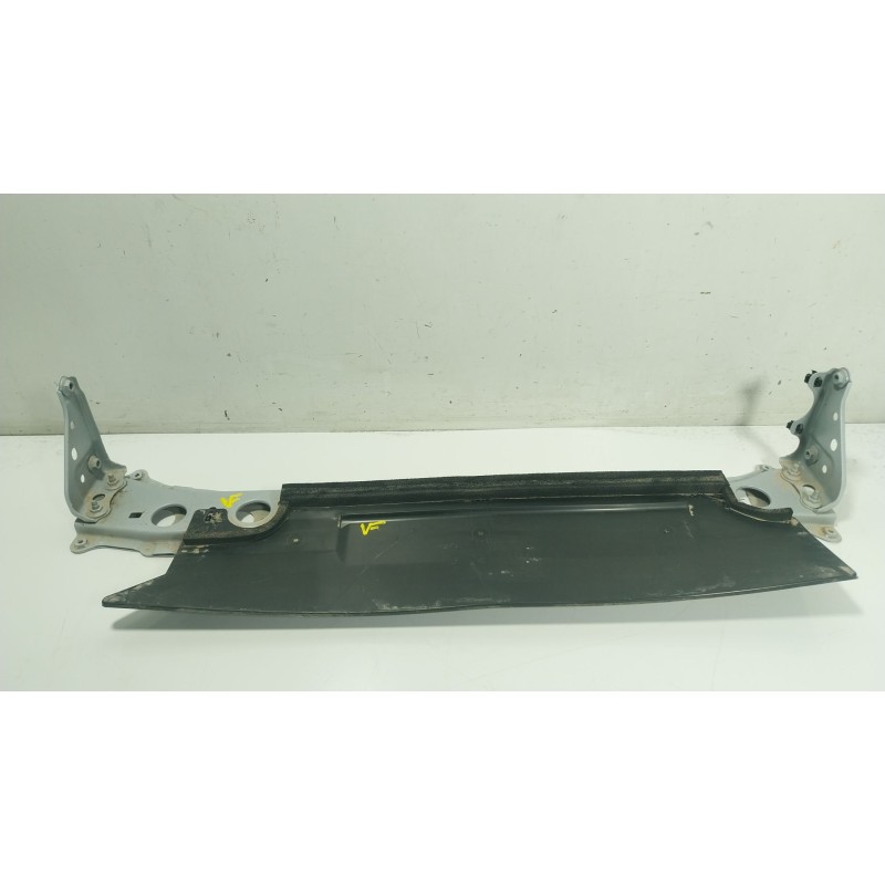 Recambio de travesaño inferior para toyota yaris (_p21_, _pa1_, _ph1_) 1.5 hybrid (mxph10) referencia OEM IAM 530280D130  