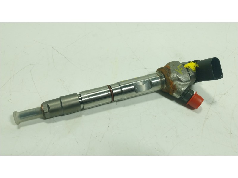 Recambio de inyector para seat leon sportstourer (kl8) 2.0 tdi 85kw referencia OEM IAM  05L130277E 