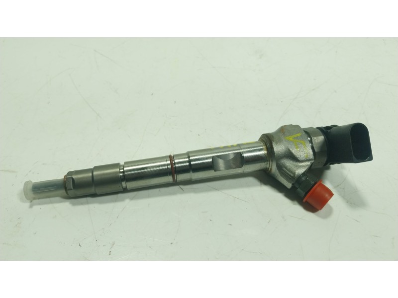 Recambio de inyector para seat leon sportstourer (kl8) 2.0 tdi 85kw referencia OEM IAM  05L130277E 