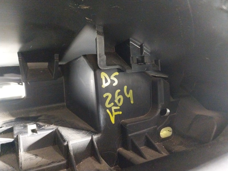 Recambio de salpicadero para peugeot 208 i (ca_, cc_) 1.2 vti 82 referencia OEM IAM  9672848580 