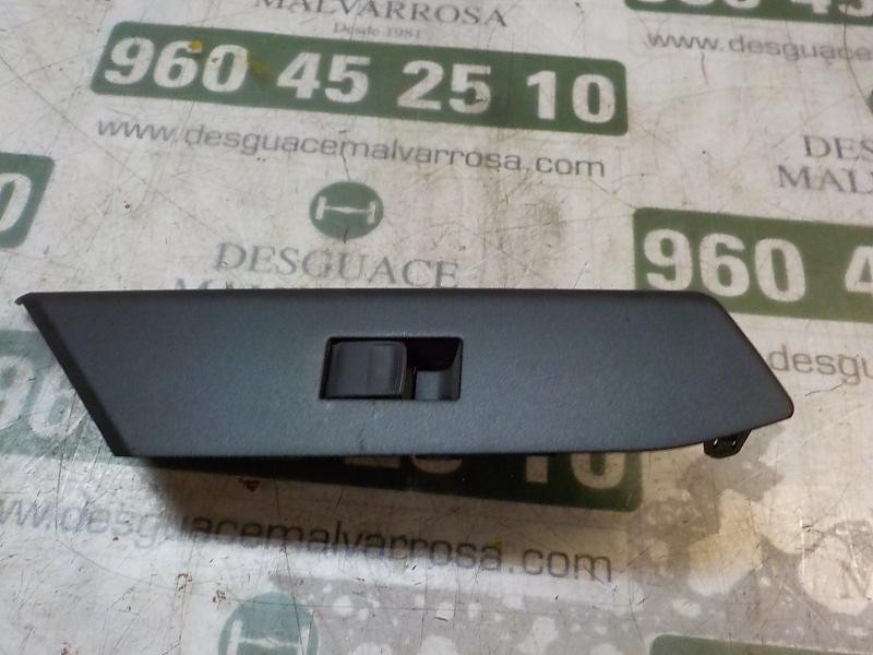Recambio de mando elevalunas delantero derecho para toyota rav 4 advance hybrid referencia OEM IAM 8481052030  