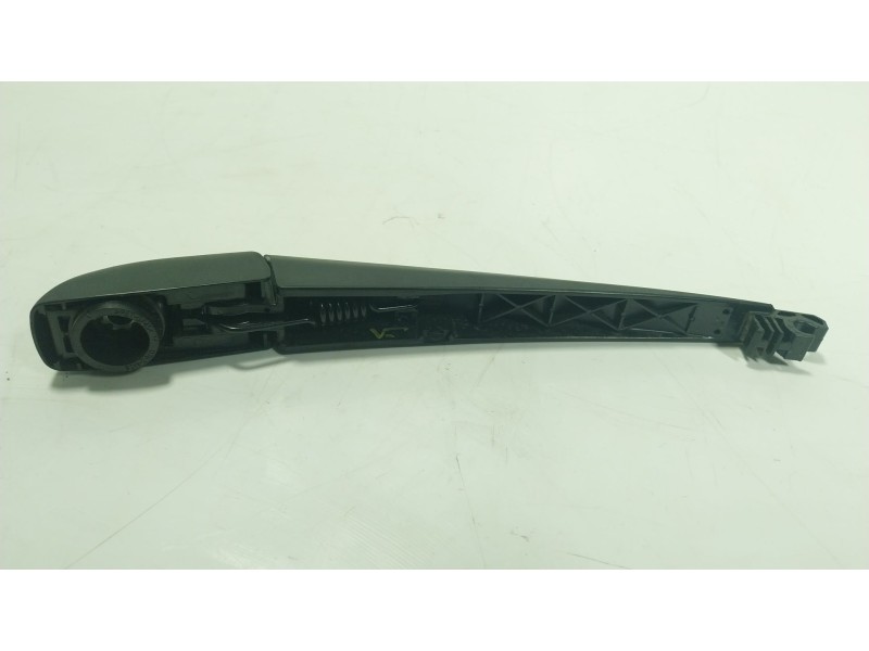 Recambio de brazo limpia trasero para toyota yaris (_p21_, _pa1_, _ph1_) 1.5 hybrid (mxph10) referencia OEM IAM 85241K0010  