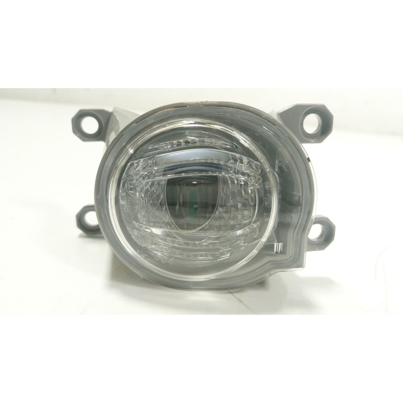 Recambio de faro antiniebla derecho para toyota yaris (_p21_, _pa1_, _ph1_) 1.5 hybrid (mxph10) referencia OEM IAM 8121002190  