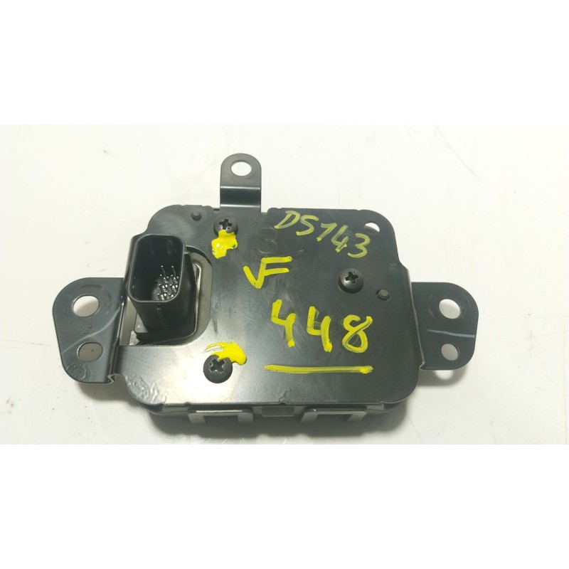 Recambio de modulo electronico para toyota yaris (_p21_, _pa1_, _ph1_) 1.5 hybrid (mxph10) referencia OEM IAM 8821052130 8821052