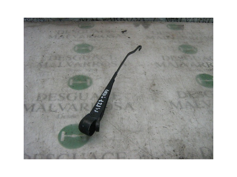 Recambio de brazo limpia trasero para citroën xsara berlina 1.9 td sx referencia OEM IAM 6429L4  