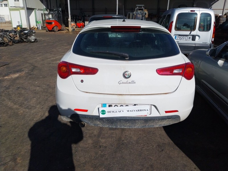 alfa romeo giulietta (940_) del año 2012