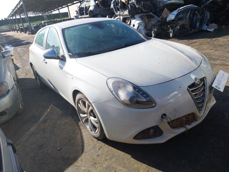 alfa romeo giulietta (940_) del año 2012