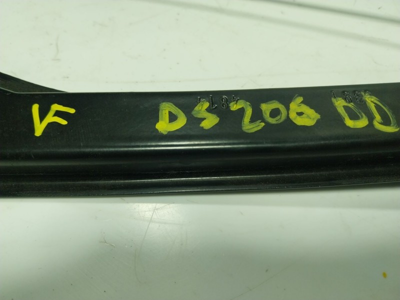 Recambio de elevalunas delantero derecho para volkswagen polo v (6r1, 6c1) 1.4 tdi referencia OEM IAM 6R3837462K  