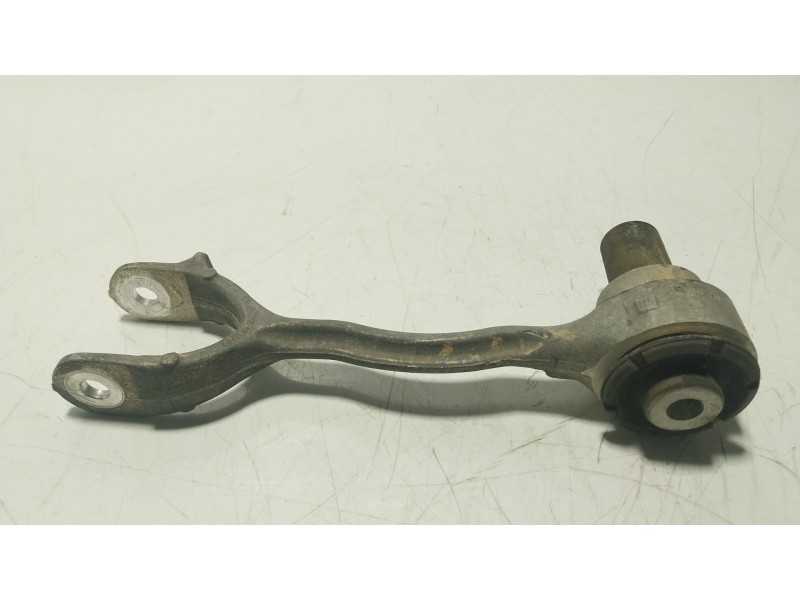 Recambio de brazo suspension inferior trasero derecho para jaguar xe (x760) 2.0 d referencia OEM IAM T2H2185  