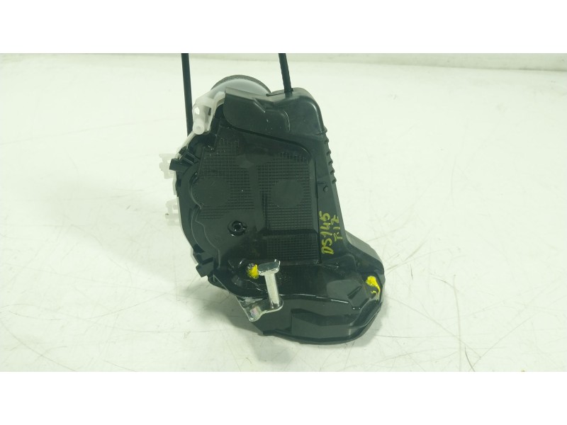 Recambio de cerradura puerta trasera izquierda para toyota yaris cross (mxp_) 1.5 hybrid (mxpj10) referencia OEM IAM 69060K0030 