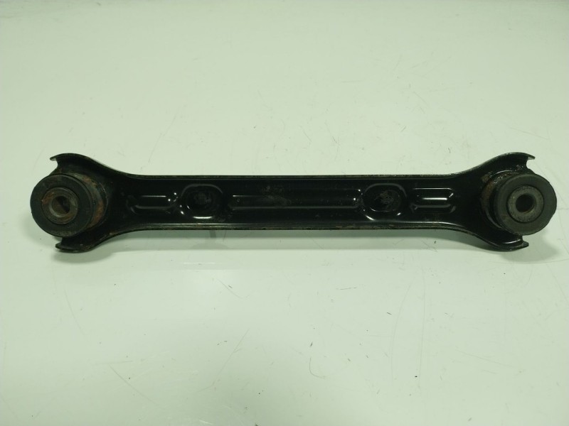 Recambio de brazo suspension superior trasero izquierdo para chevrolet camaro 6.2 referencia OEM IAM  922256252801 