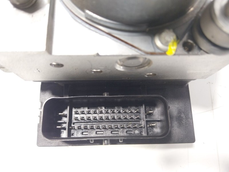 Recambio de abs para chevrolet camaro 6.2 referencia OEM IAM   