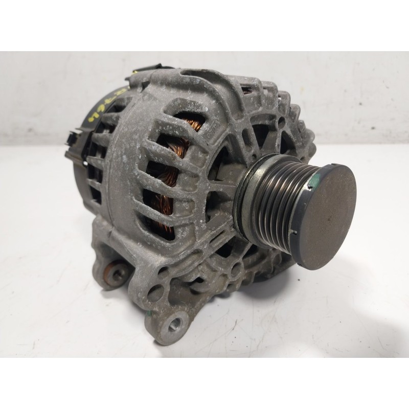 Recambio de alternador para audi a4 b9 avant (8w5, 8wd) 2.0 tdi referencia OEM IAM 04L903024 04L903024 
