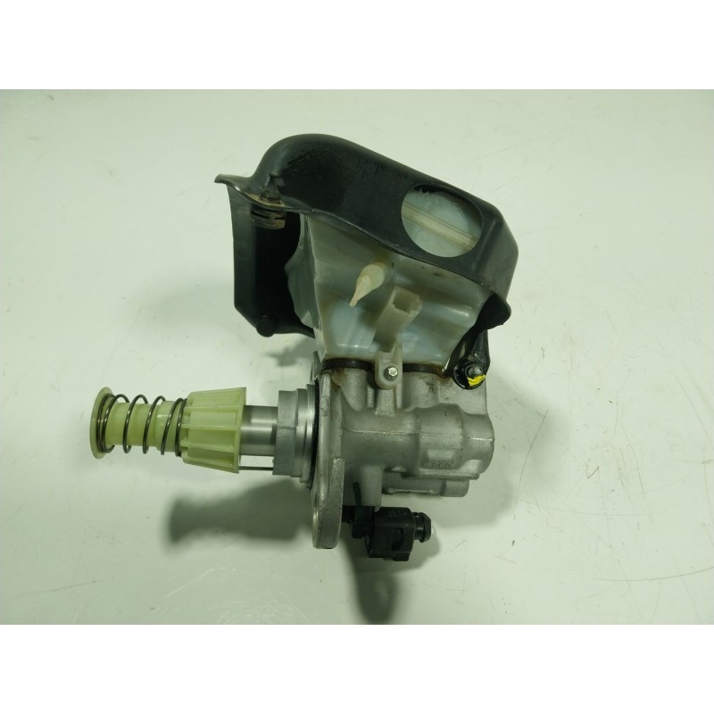 Recambio de bomba freno para audi a4 b9 avant (8w5, 8wd) 2.0 tdi referencia OEM IAM  8W0611301 